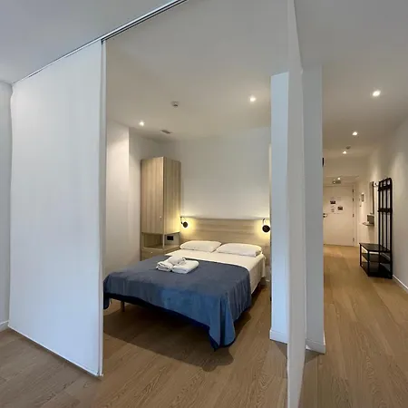 Pillotegi Parking Gratuito Daire *